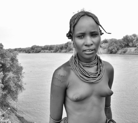 Женщины Эфиопии голая грудь