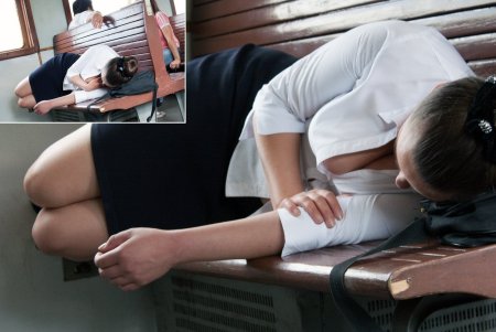 Эротичные девушки в поезде