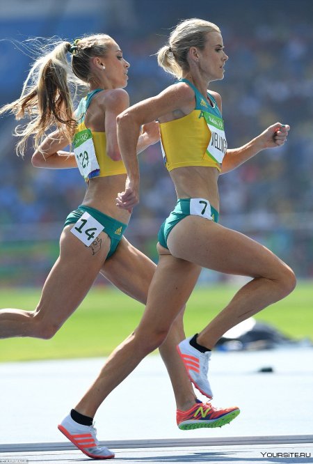 Сара холл бегунья