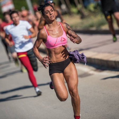 Лиза Пагудо бег