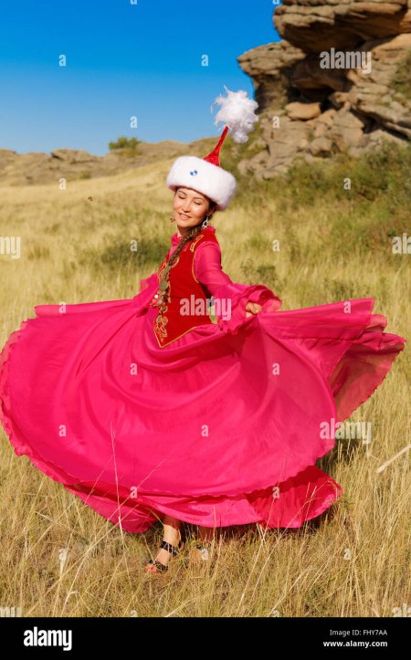 Костюм казахской девочки