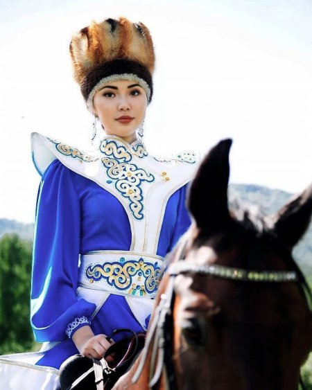 Красивый алтаец