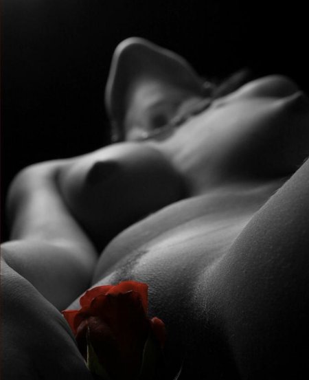 Эротические черно белые