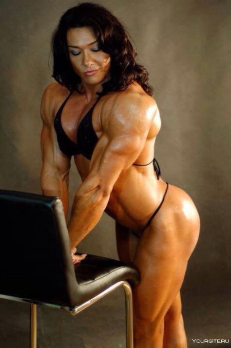 Бодибилдерша Эстонии Тина Карен