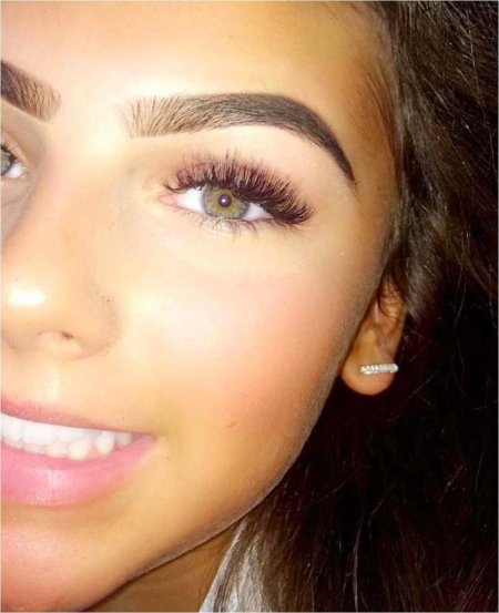 Нарощенные ресницы