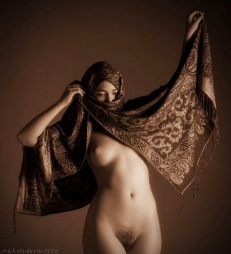 Эротическое ню в Восточном стиле