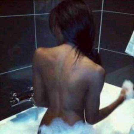 Красивые девушки в душе