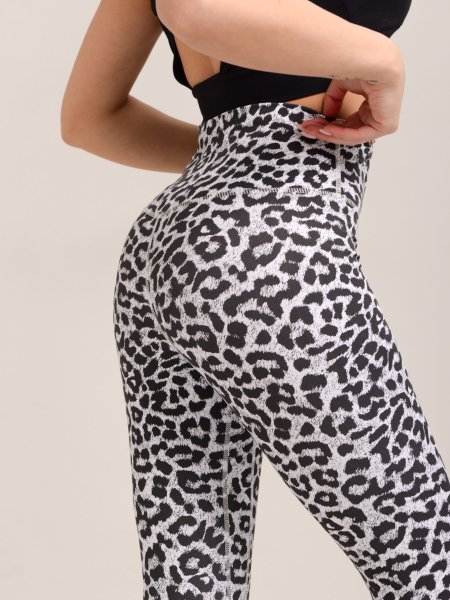 Леопардовые легинсы