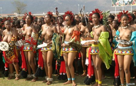 Голые африканские женщины