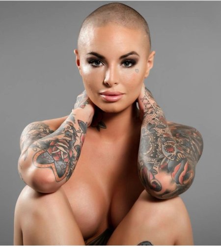 Порнозвезда Кристи Мак 2021