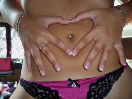 Женщины с пирсингом в пупке голые