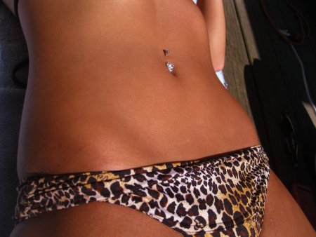 Красивый пупок