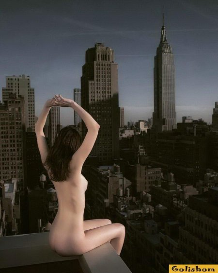 Голая фотосессия на крыше