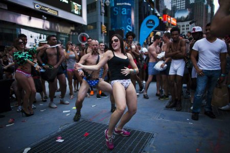 Голый марафон