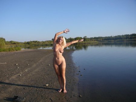 Голые женщины на Озерах