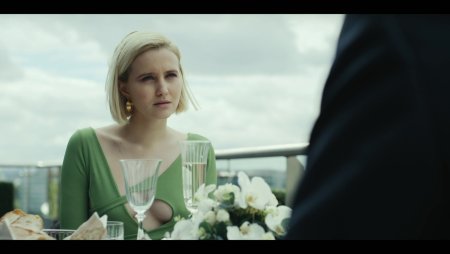 Джулия Голден Теллес по вызову