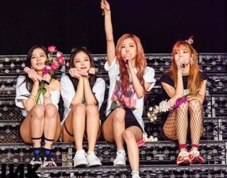 Блэк Пинк 2016