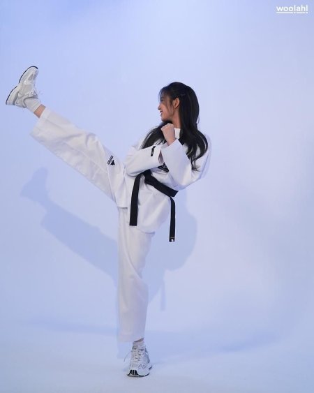 Карате герл Мартиал КИК фэйс