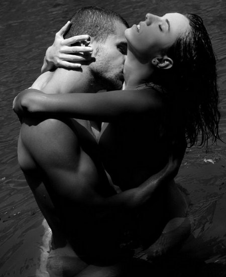 Страстные поцелуи