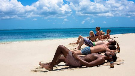 Занзибар пляжи девушки