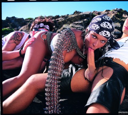 Эротический косплей пираты