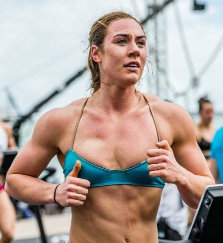 Brooke wells CROSSFIT