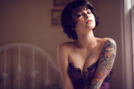 Девушка с каре