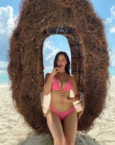 Девушка Неймара Наталья Барулич