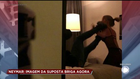 Неймара обвинили в насилии