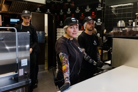 Никита Петряев рутуб блек Стар бургер