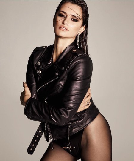 Пенелопа Крус в кожаном