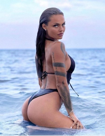 Камила смогулецкая 18