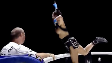 Австралийская модель Тай Эмери