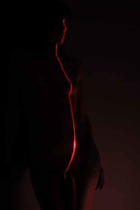 Красивый женский силуэт