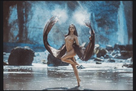 Фотосессия под дождем ню