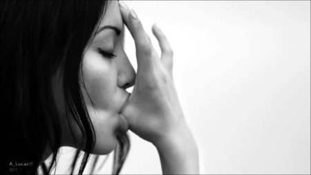 Палец в рот