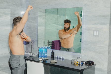 Дэн Билзериан в молодости