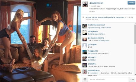 Дэн Билзерян с девушками