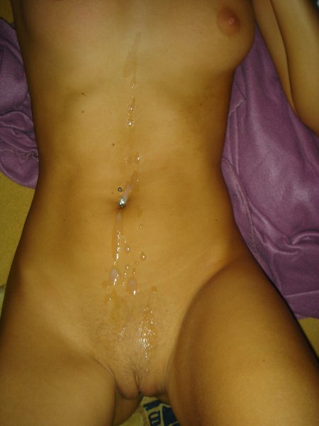 Кончил на животик и лобок частное