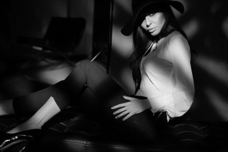 Фотосессия в черно белых тонах