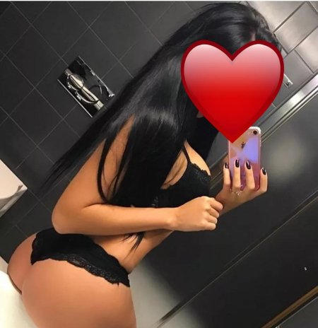 Интимные фото брюнеток