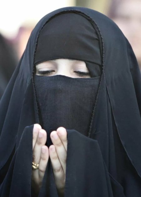 Мусульманка никаб чадра
