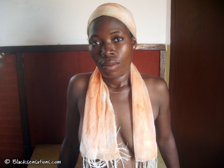 Голая негритянка