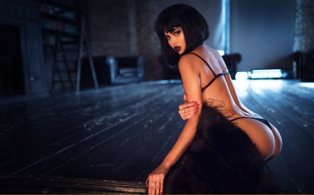 Модель Нита Кузьмина с каре