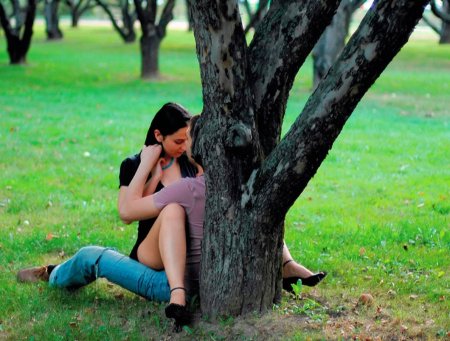 Эротические позы на природе