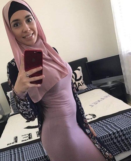 Голые мусульманки в хиджабах