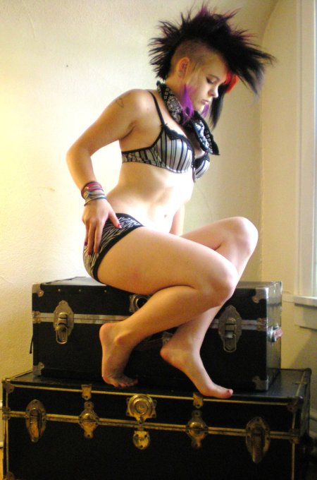 Девушки панки красивые ню