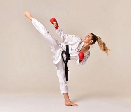 Анжелика Терлюга каратистка