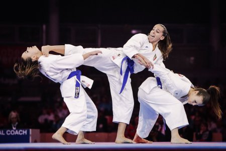 Восточные единоборства девушки