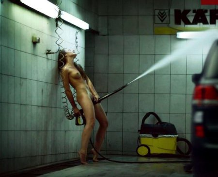 Эротическая фотосессия на заводе